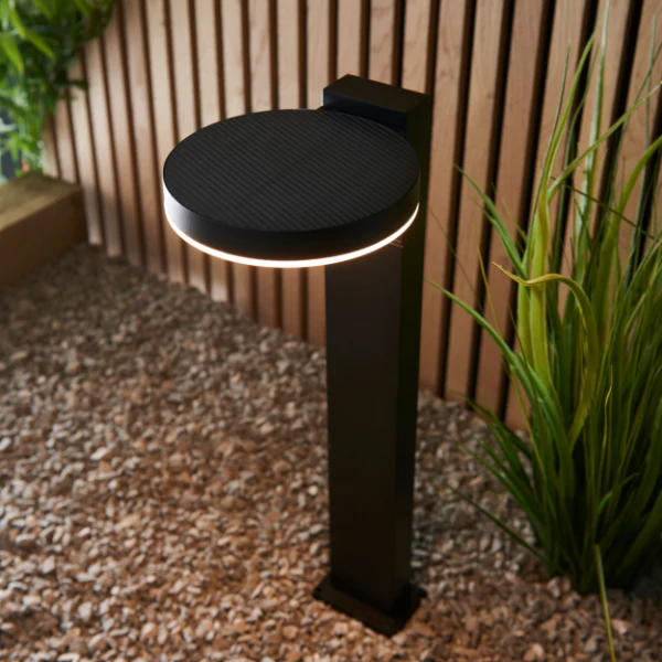Ebro Outdoor IP44 PIR Black Solar-Powered Post - Image 3