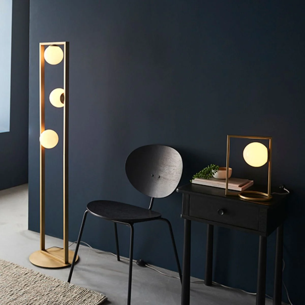 Leyre Brushed Gold and Opal Glass Table Lamp - Image 4